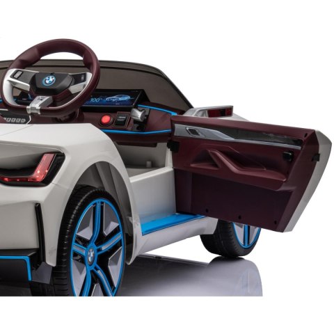 SAMOCHÓD NA AKUMULATOR LICENCJA BMW i4 BIAŁY SAMOCHÓD NA AKUMULATOR LICENCJA BMW i4 BIAŁY