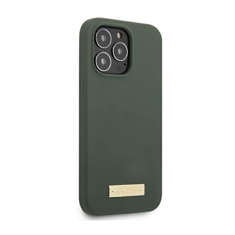 Guess Silicone Logo Plate MagSafe - Etui iPhone 13 Pro Max (zielony) Guess Silicone Logo Plate MagSafe - Etui iPhone 13 Pro Max (zielony)