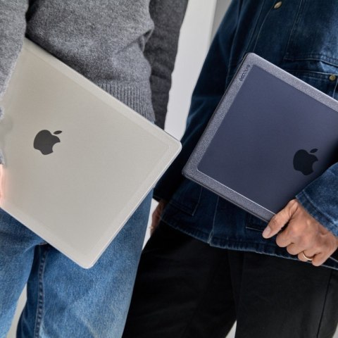Incase Edge Hardshell Case - Etui MacBook Air 15" M4 (2025) / M3 (2024) / M2 (2023) (Clear) Incase Edge Hardshell Case - Etui MacBook Air 15" M4 (2025) / M3 (2024) / M2 (2023) (Clear)