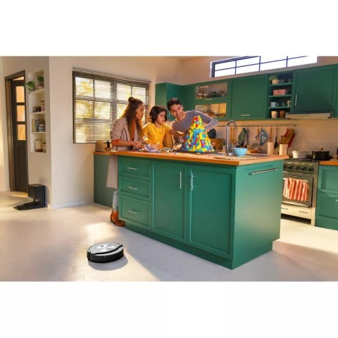 Robot sprzątający iRobot Roomba Combo j7 (czarny) Robot sprzątający iRobot Roomba Combo j7 (czarny)