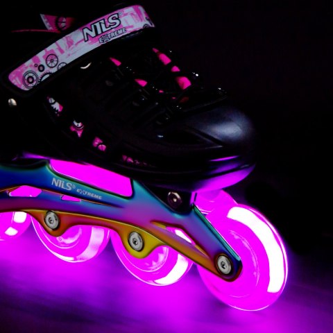 NH10905 4w1 ŁYŻWOROLKI LED RÓŻOWE Z WYM. PŁOZĄ HOKEJOWĄ RAINBOW ROZM. S(31-34) NILS EXTREME NH10905 4w1 ŁYŻWOROLKI LED RÓŻOWE Z WYM. PŁOZĄ HOKEJOWĄ RAINBOW ROZM. S(31-34) NILS EXTREME