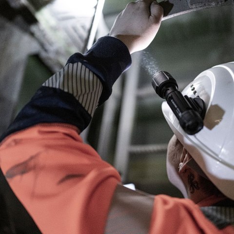 Latarka Ledlenser P7R Pro