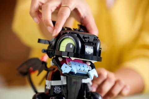 LEGO Icons 10375 Icons Jak wytresować smoka: Szczerbatek