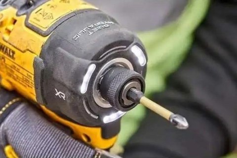 Zakrętarka udarowa 1/4" 18V XR DCF870N DEWALT