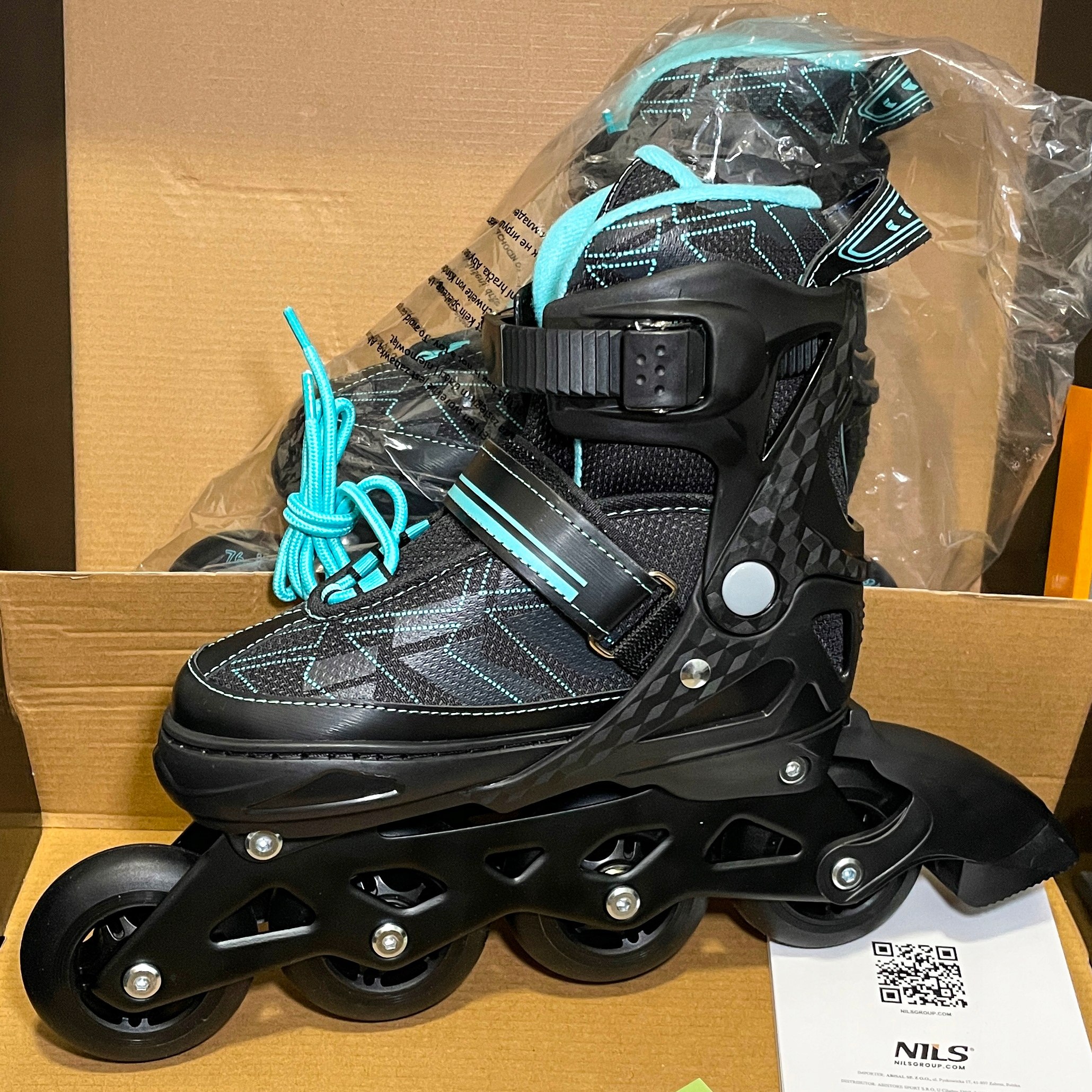 Łyżworolki Nils Extreme NA11002 Czarno-Niebieskie M (35-38) EAN (GTIN) 5900605421444