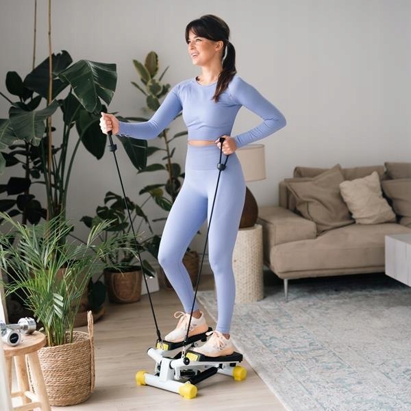 Stepper skrętny z linkami HMS S3033 - Skuteczne Treningi W Domu! Szerokość produktu 39 cm